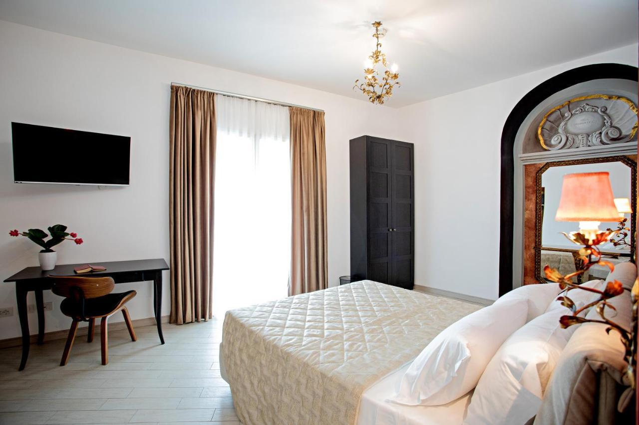 Ludus Rooms Рим Екстер'єр фото